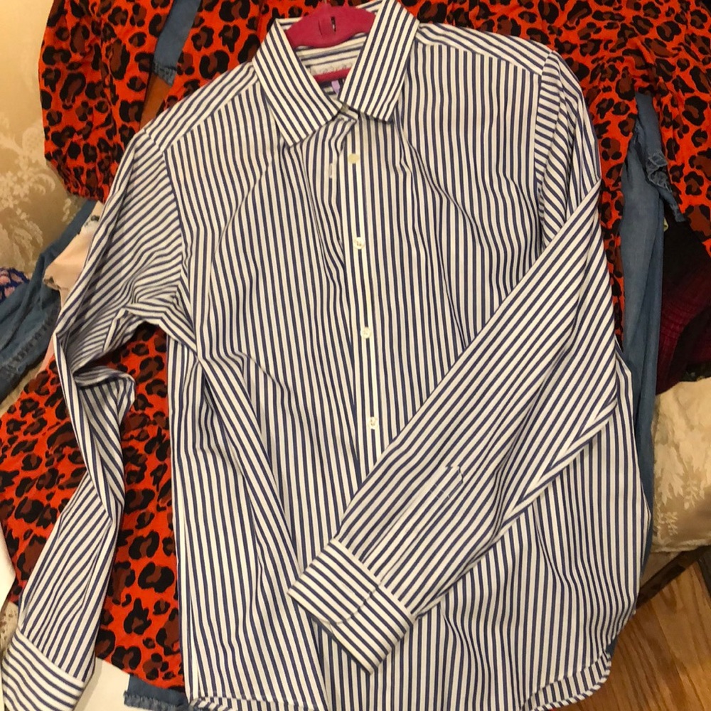 BB navy/white button down